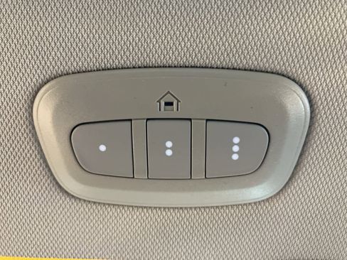 Used 2023 Jeep Grand Cherokee Limited w/ Luxury Tech Group II image 23