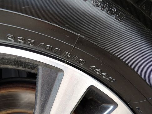 Used 2020 Nissan Rogue SV w/ Premium Package image 27