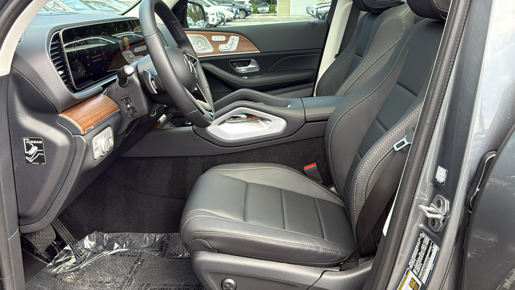 Certified 2026 Mercedes-Benz GLE 350 4MATIC w/ AMG Line Exterior image 19