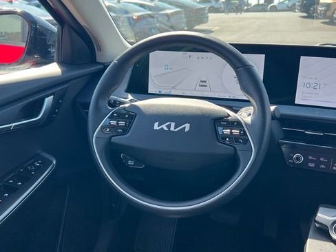 Certified 2024 Kia EV6 Light AWD/4WD image 14