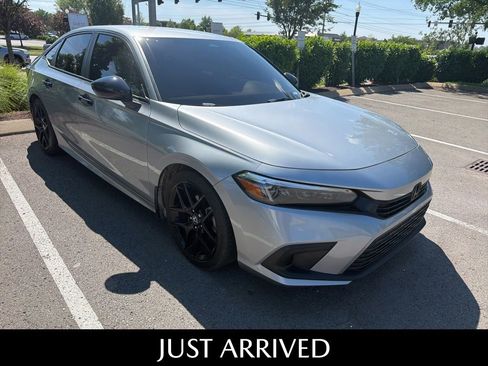Used 2024 Honda Civic Sport image 3