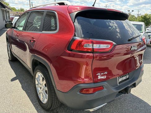 Used 2015 Jeep Cherokee Limited w/ Trailer Tow Group AWD/4WD image 4