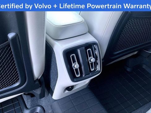 Certified 2023 Volvo XC40 B5 Ultimate w/ Protection Package Premier image 31
