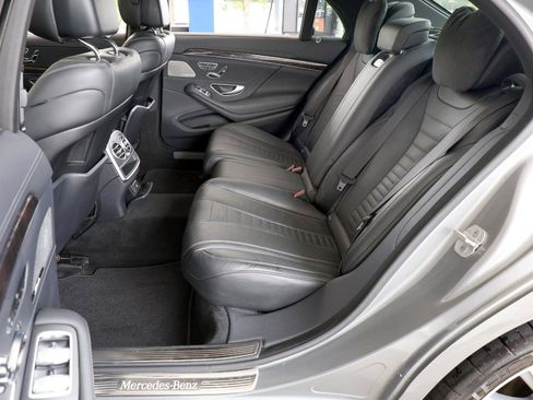 Used 2015 Mercedes-Benz S 550 Sedan image 21