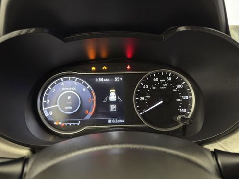 Used 2021 Nissan Versa SV image 15