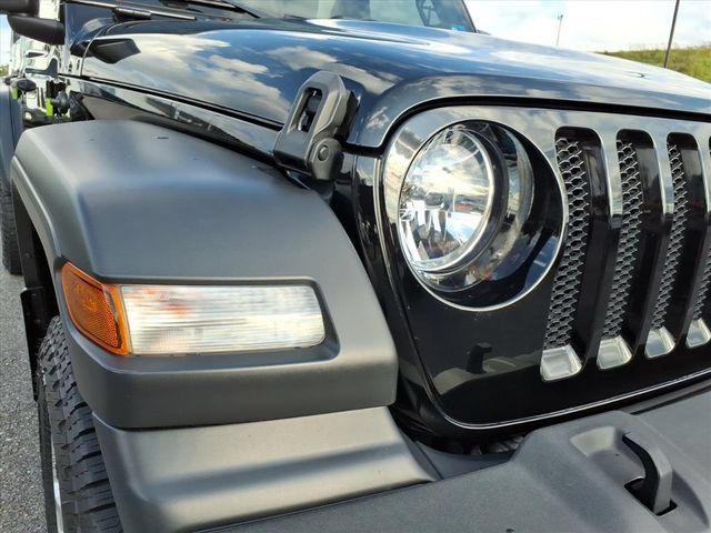 Used 2021 Jeep Wrangler Unlimited Sport AWD/4WD image 3