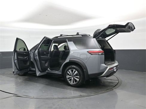 Used 2023 Nissan Pathfinder SL w/ Lighting Package (N92) image 49