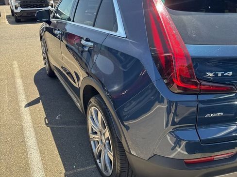 Used 2019 Cadillac XT4 Premium Luxury w/ Technology Package AWD/4WD image 10