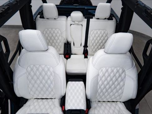 Used 2025 Ford Bronco 4-Door image 3