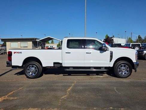 New 2026 Ford F350 Lariat w/ Chrome Package AWD/4WD image 37