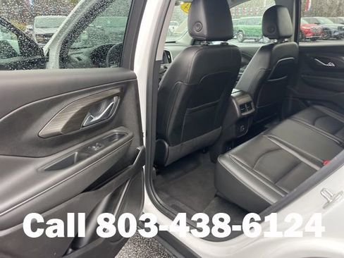 Used 2024 GMC Terrain SLT FWD image 10