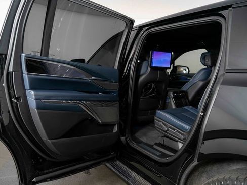 Used 2025 Cadillac Escalade IQ Sport 2 image 14