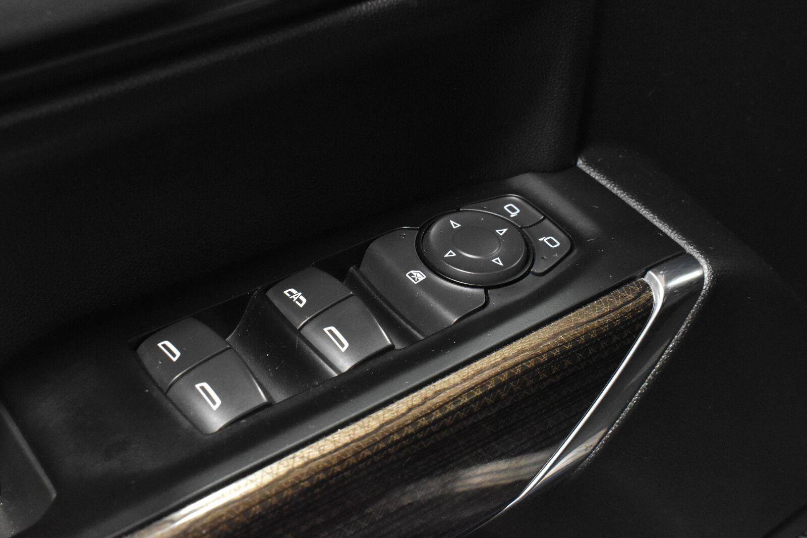Used 2019 Chevrolet Silverado 1500 RST AWD/4WD image 10