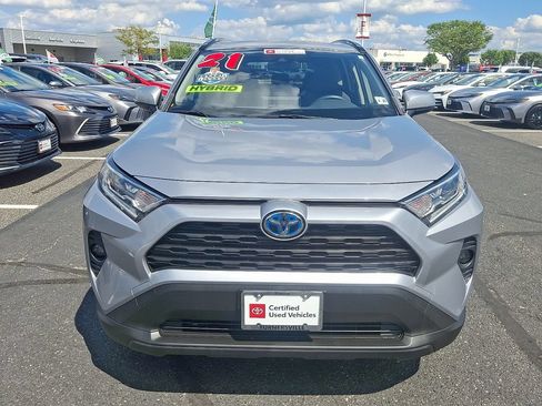 Certified 2021 Toyota RAV4 XLE w/ Convenience Package AWD/4WD image 2