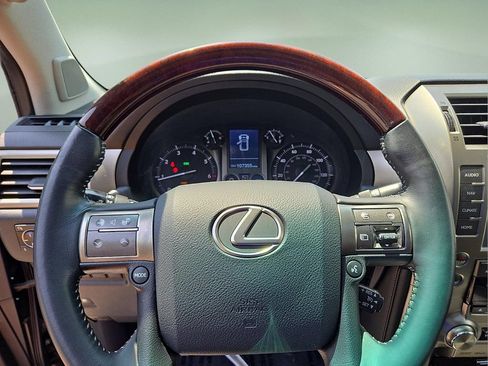 Used 2015 Lexus GX 460 w/ Premium Package AWD/4WD image 20