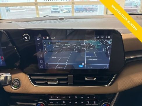 New 2026 Chevrolet Equinox ACTIV w/ Convenience Package III AWD/4WD image 3
