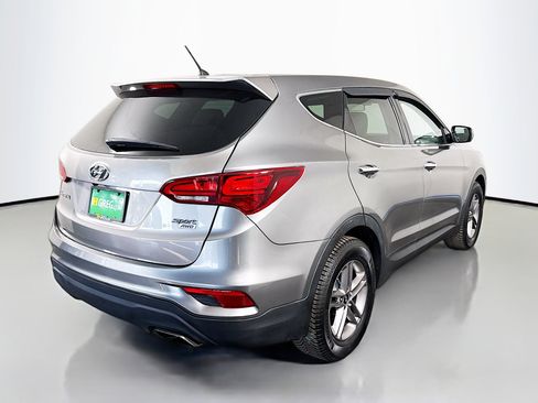 Used 2018 Hyundai Santa Fe Sport image 10