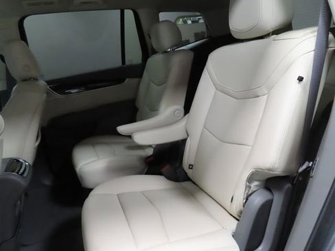 Used 2024 Cadillac XT6 Premium Luxury w/ Technology Package image 19