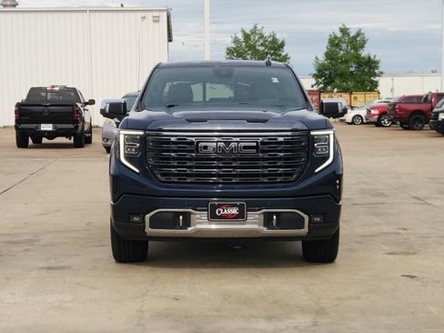 Used 2023 GMC Sierra 1500 Denali Ultimate AWD/4WD image 2