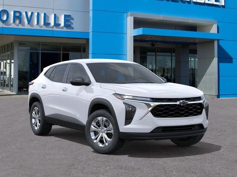 New 2026 Chevrolet Trax LS FWD image 7