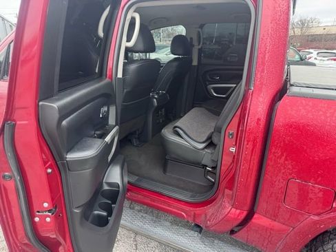 Used 2019 Nissan Titan PRO-4X AWD/4WD image 5