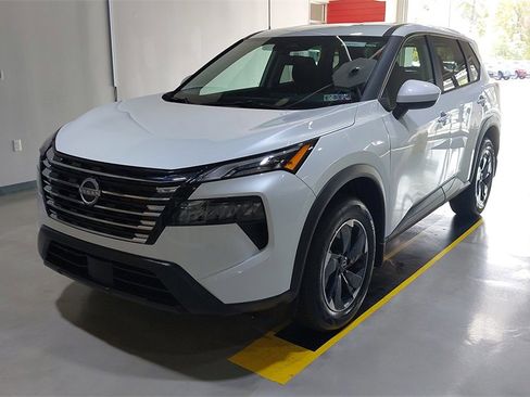 New 2025 Nissan Rogue SV image 18