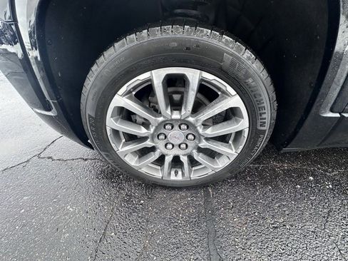 Certified 2023 GMC Acadia Denali w/ Denali Ultimate Package image 9