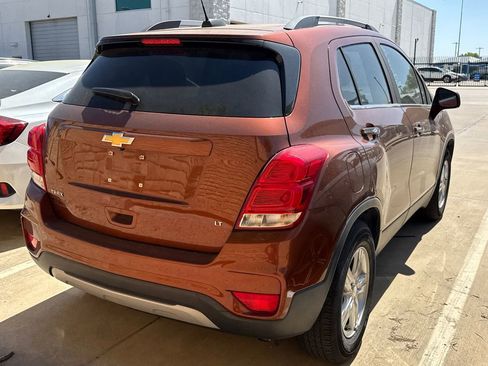 Used 2019 Chevrolet Trax LT w/ LT Convenience Package image 5