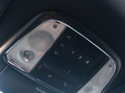 Used 2021 Dodge Charger R/T w/ Daytona Edition Group image 44