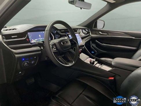 Used 2023 Jeep Grand Cherokee Overland w/ Luxury Tech Group IV image 16