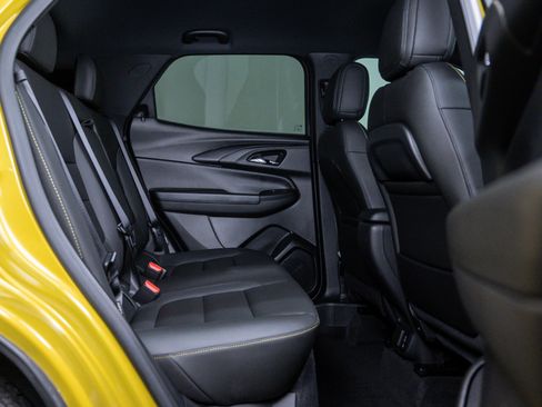 Used 2024 Chevrolet TrailBlazer ACTIV w/ Convenience Package image 12