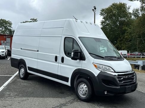 Used 2023 RAM ProMaster 3500 w/ Interior LED Lighting Group FWD image 5