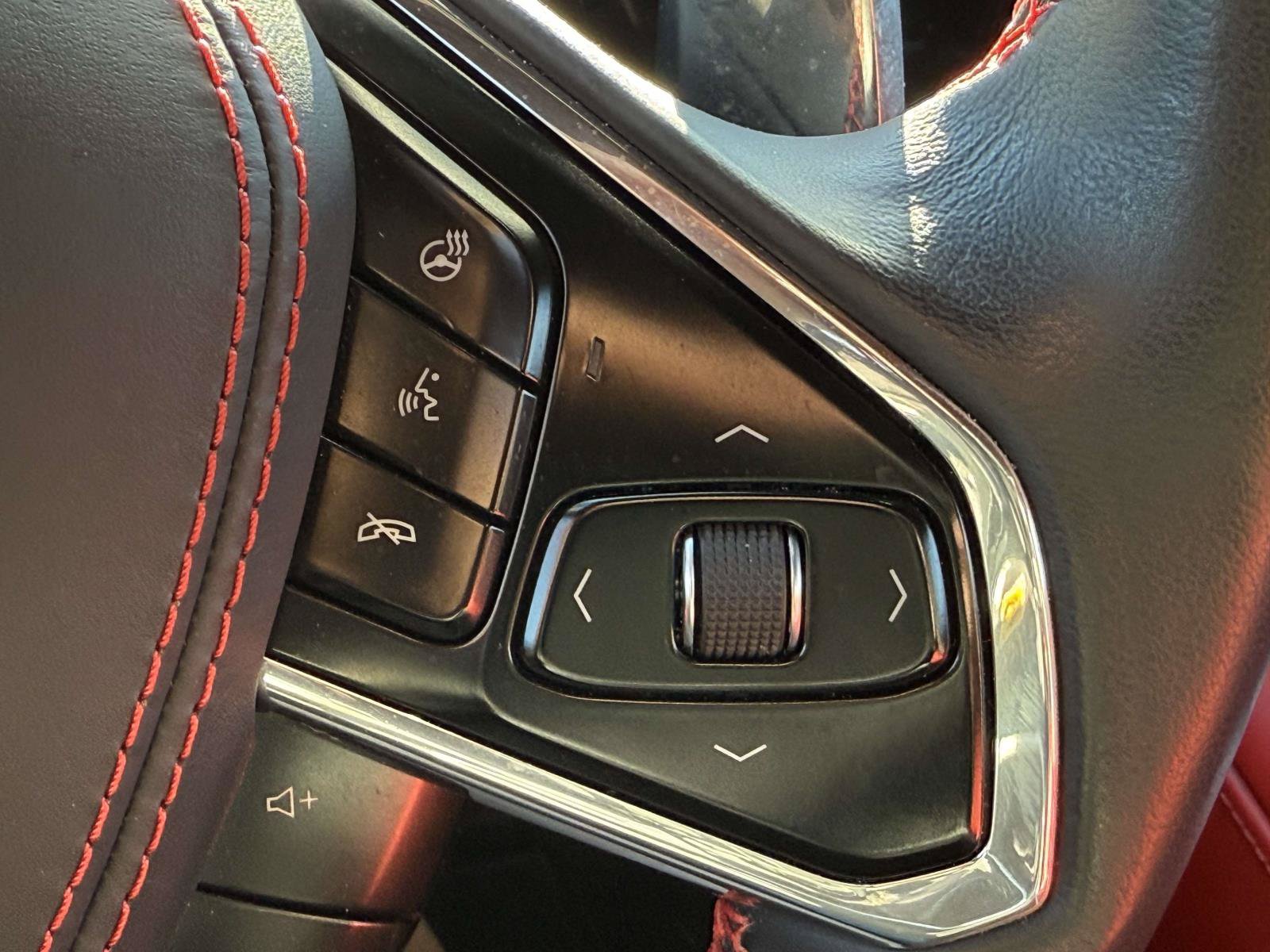 Used 2024 Chevrolet Corvette Stingray Premium Conv w/ Z51 Performance Package RWD image 18