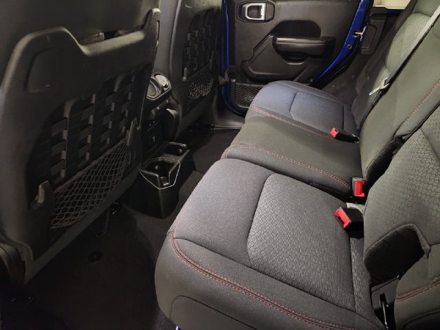 Used 2020 Jeep Wrangler Unlimited Rubicon w/ Dual Top Group AWD/4WD image 26