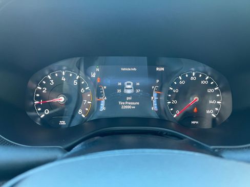 Used 2025 Jeep Compass Trailhawk image 39