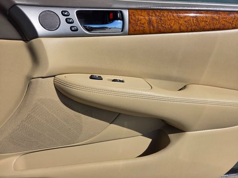 Used 2005 Lexus ES 330 FWD image 37