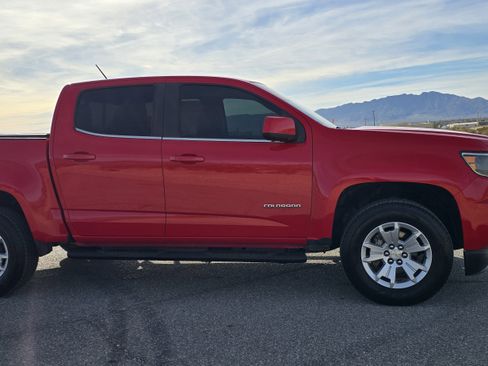 Used 2016 Chevrolet Colorado LT w/ LT Convenience Package image 3