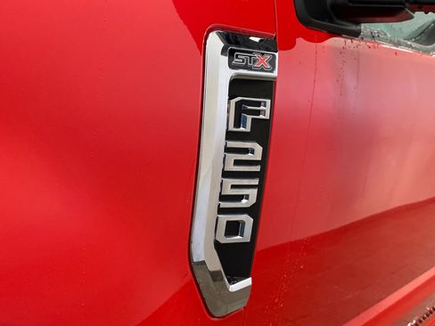 Certified 2021 Ford F250 XL w/ STX Appearance Package image 8