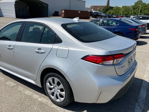 Used 2024 Toyota Corolla LE FWD image 6