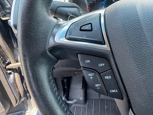 Used 2018 Ford Edge SEL w/ Equipment Group 201A AWD/4WD image 21