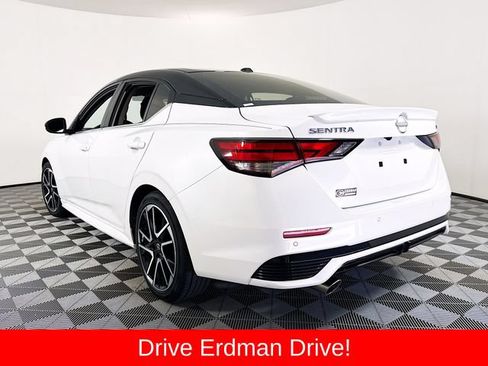 Used 2025 Nissan Sentra SR FWD image 20