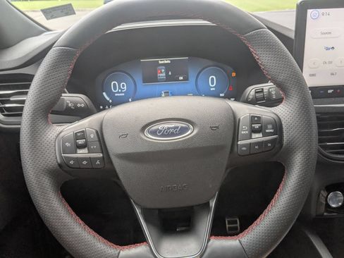 Used 2023 Ford Escape ST-Line Elite w/ Premium Technology Package AWD/4WD image 19