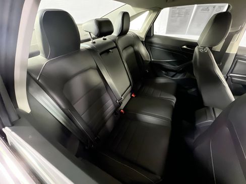 Used 2023 Volkswagen Jetta SE image 25