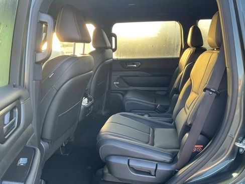 New 2026 Nissan Armada SL w/ Captain's Chari Seat Package image 14