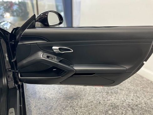 Used 2014 Porsche Boxster S image 32