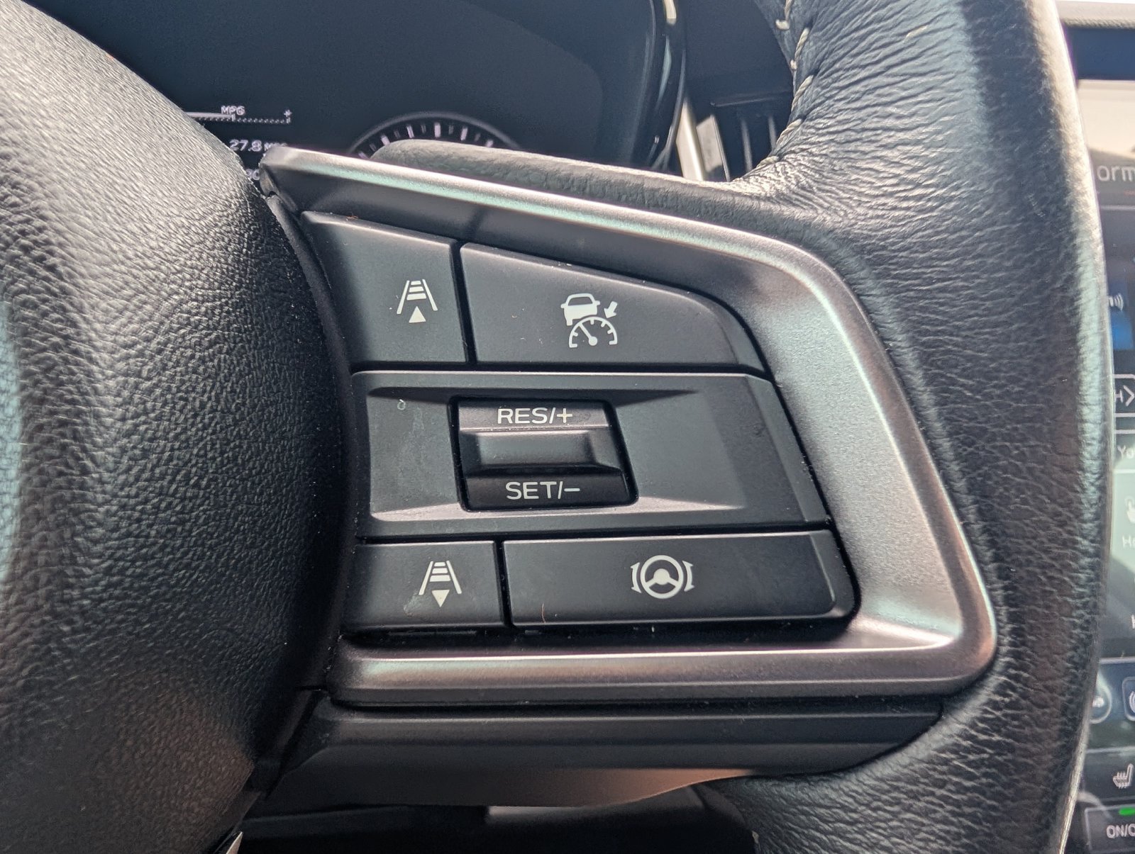 Used 2025 Subaru Legacy Premium AWD/4WD image 13