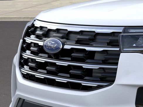 New 2026 Ford Explorer Active w/ Active Comfort Package AWD/4WD image 17