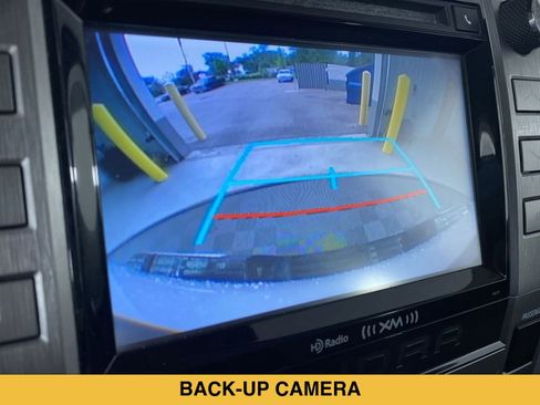 Used 2017 Toyota Tundra SR5 w/ SR5 Upgrade Package AWD/4WD image 6