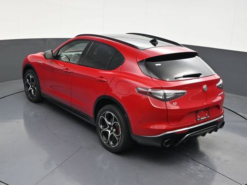 Used 2024 Alfa Romeo Stelvio Veloce AWD/4WD image 20