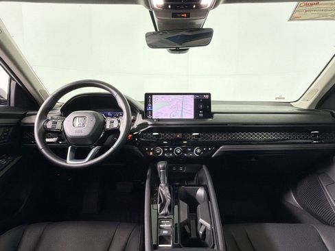 Used 2024 Honda Accord Touring image 15